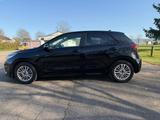 Kia Rio 1.4 Dream-Team Edition Dream-Team Edition - Kia Rio mit Benzin-Antrieb: Kleinwagen, 1.4