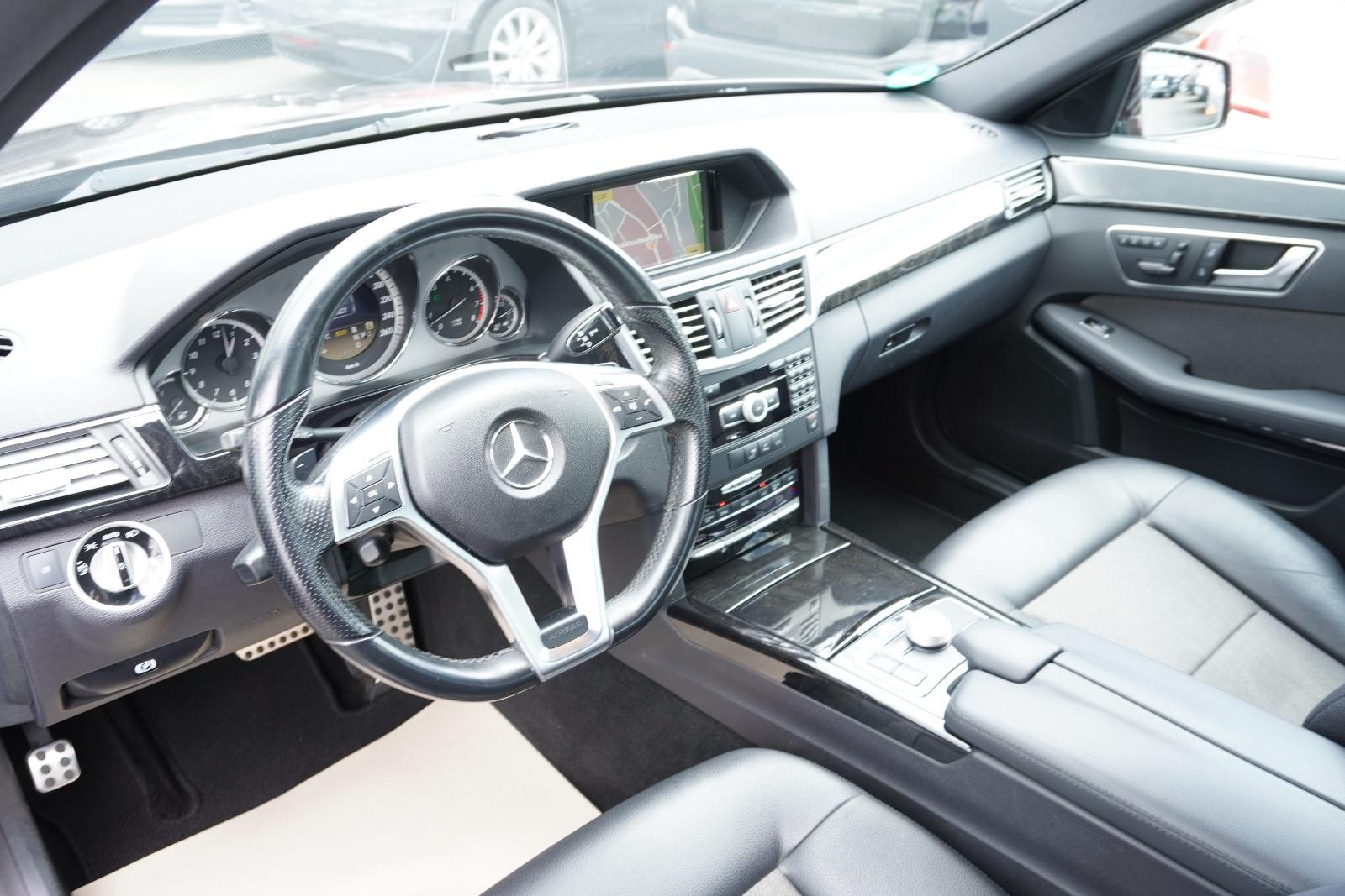 Mercedes-Benz E 300 CGI 4Matic *AMG Line*Xenon*Kamera*Navi*TOP