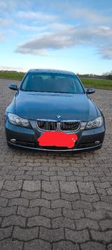 BMW 325i - - BMW 325 aus 2005: 325i