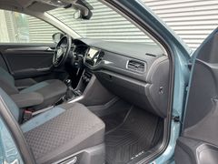 Fahrzeugabbildung Volkswagen T-Roc 1.0 TSI IQ.Drive LED ACC APP LM18