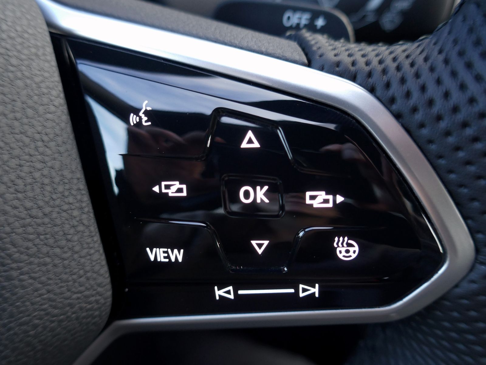 Fahrzeugabbildung Volkswagen Golf GTE 1.4 TSI eHybrid DSG | LED AHK RFK ACC