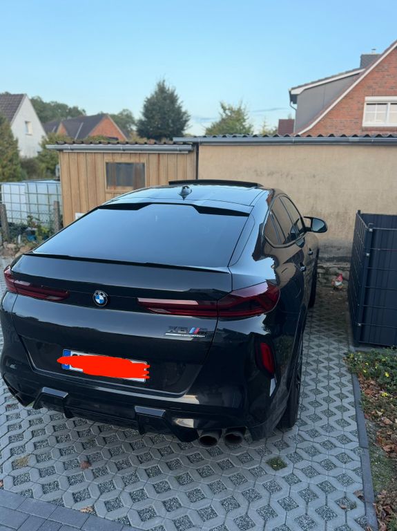 Image of BMW X6 M