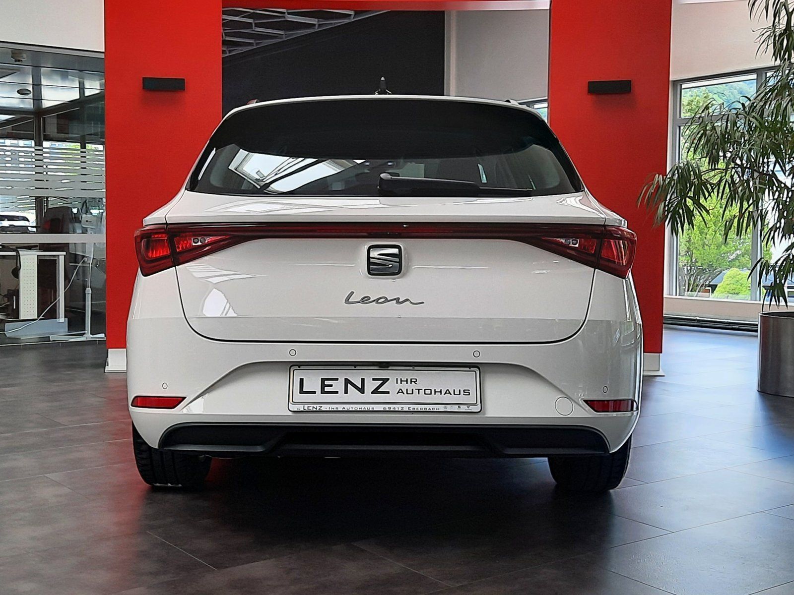 Fahrzeugabbildung SEAT Leon ST Style TDI DSG *Navi*Cam*App*ACC*LED*