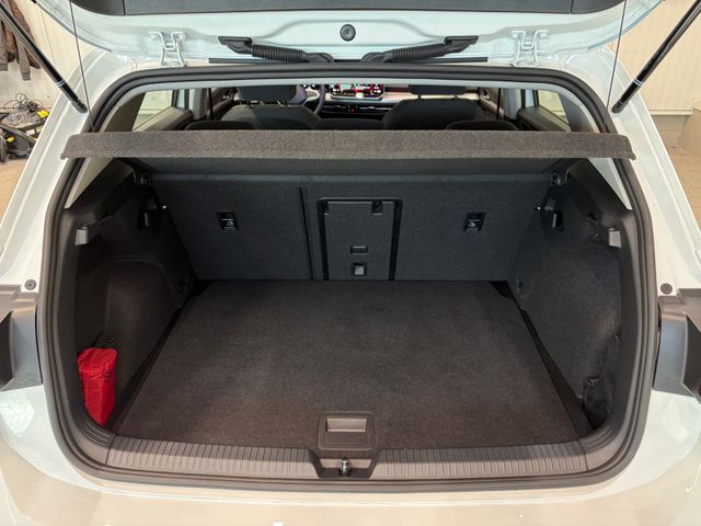 Golf VIII Life 1.5 TSI LED RFK ACC DAB+