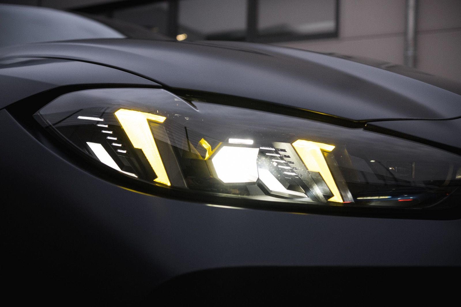 Fahrzeugabbildung BMW M4 Coupe CS "VR 46" - Sonderleder-Keramikbremse