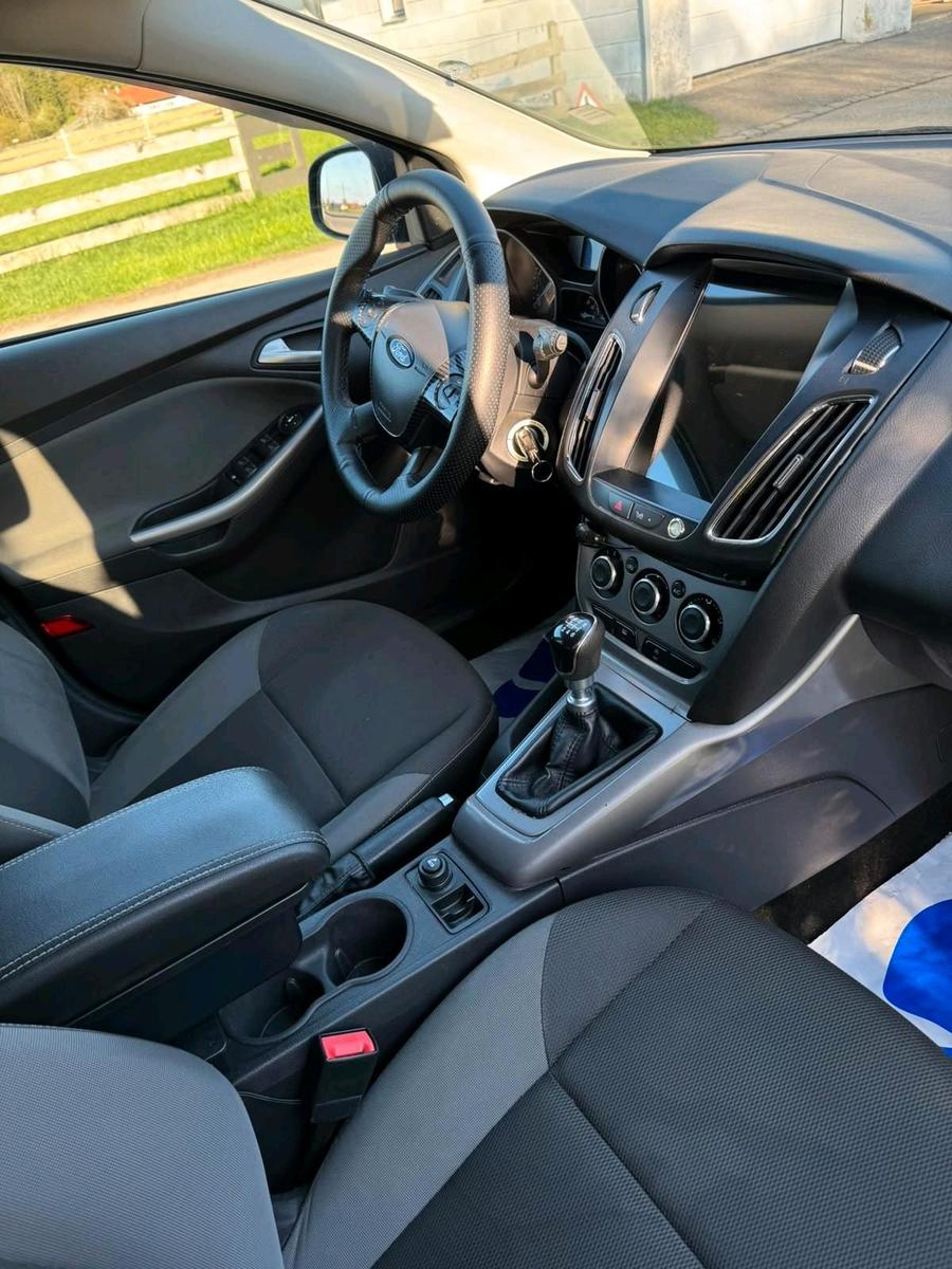 Ford Focus 2013 — фото 12