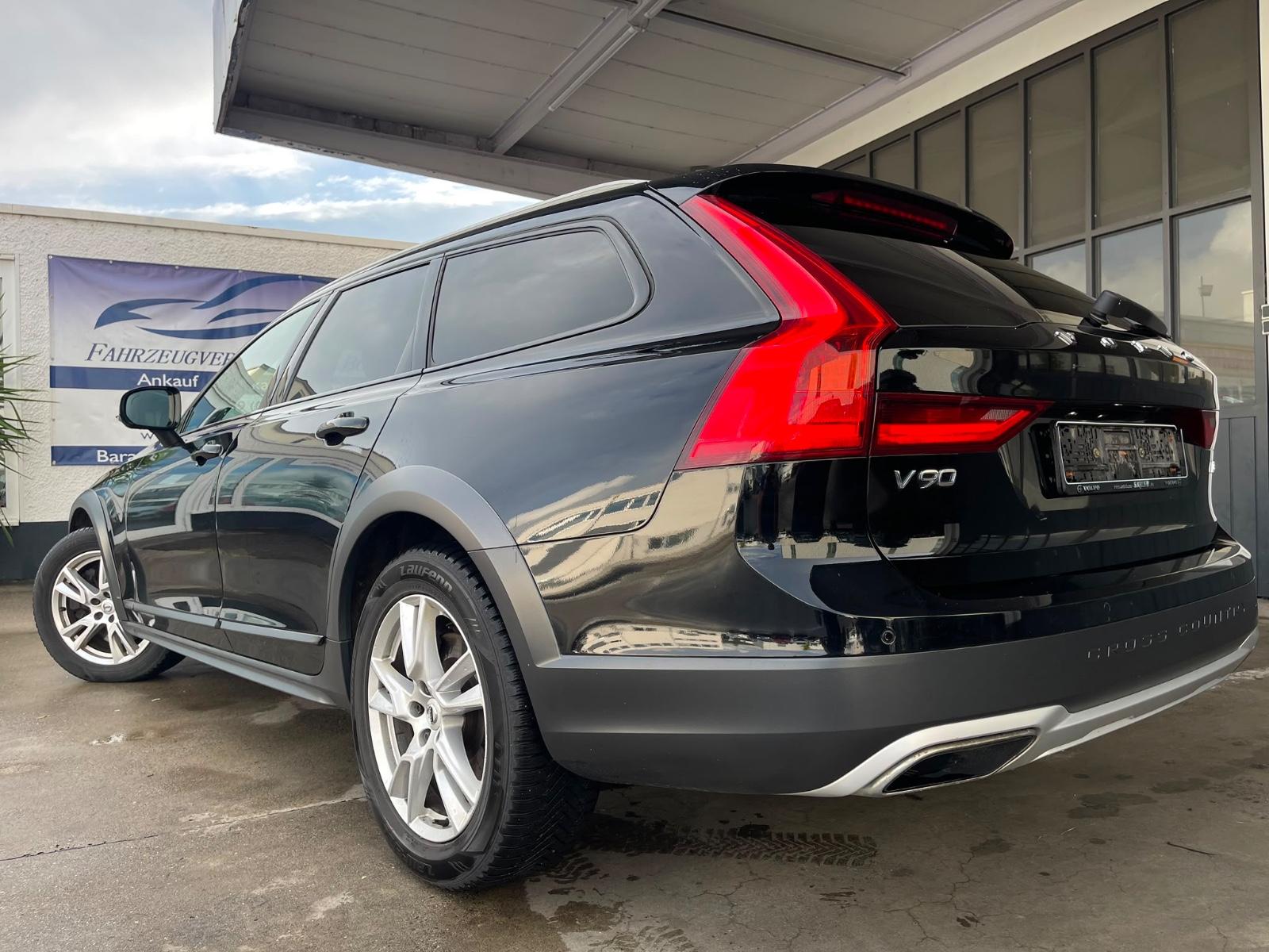 VOLVO V90 CROSS COUNTRY D5 235CH AWD