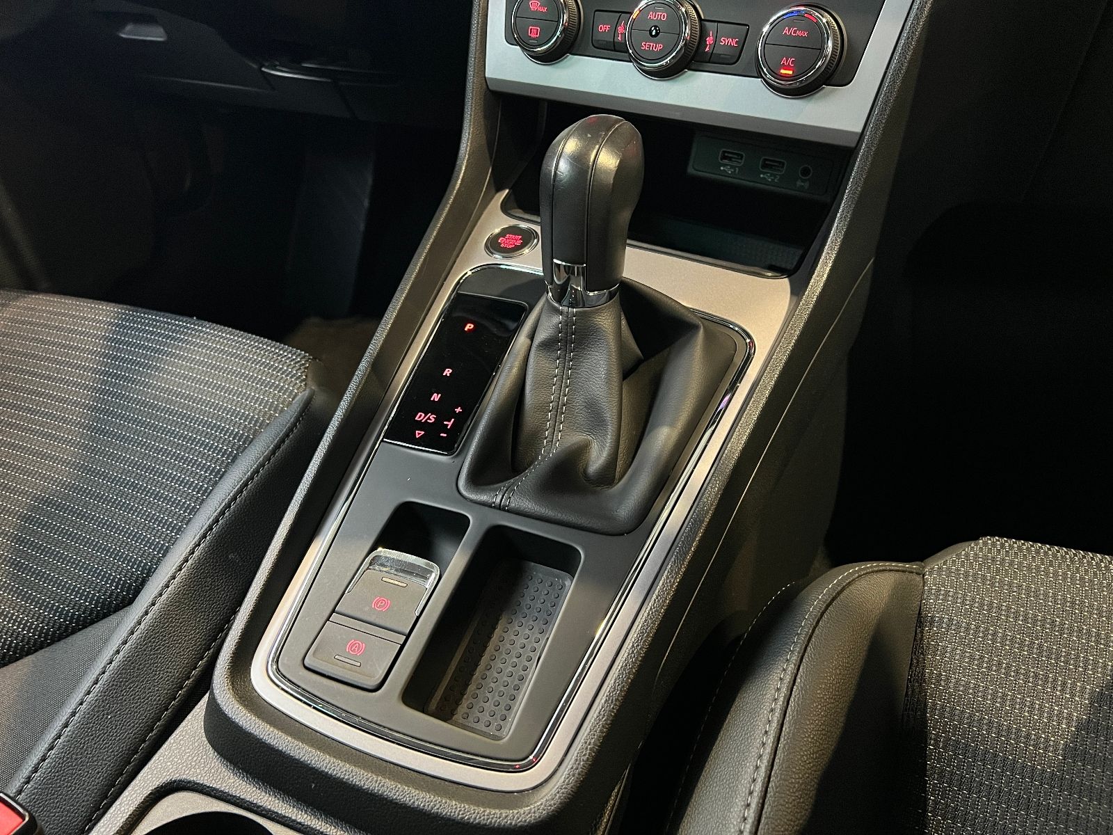 Fahrzeugabbildung SEAT Leon ST Xcellence NAVI ALU