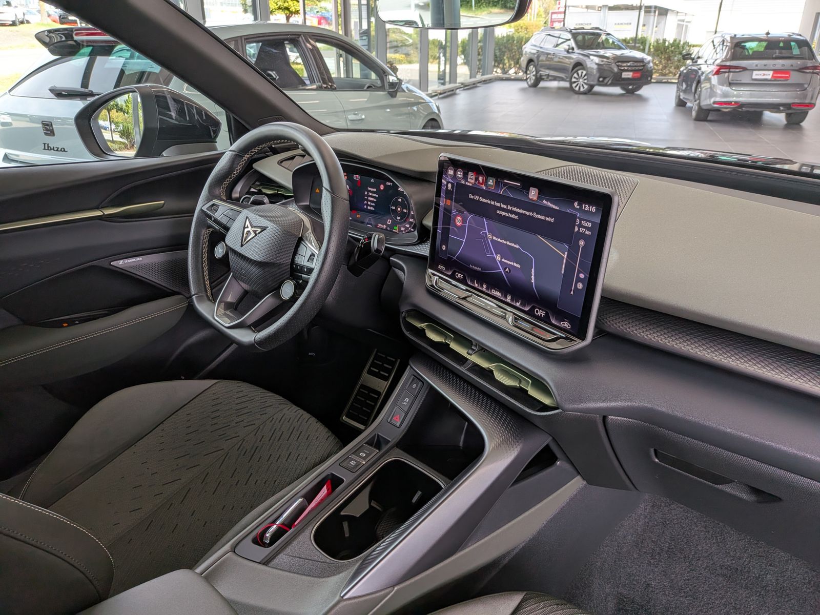 Fahrzeugabbildung CUPRA Terramar 1.5 eTSI Tribe Sennh Matrix HUD AHK 20