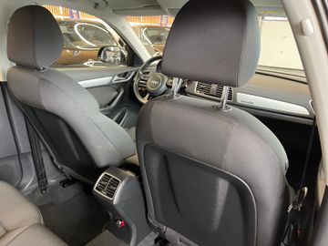 Audi Q3 sport quattro *2. Hand*Klima*Navi*LED*AHK*SHZ