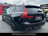 Volvo V60--R Design--/ LEDER / AHK / MEMORY /20 ZOLL - gebrauchte Volvo V60 aus dem Jahr 2019