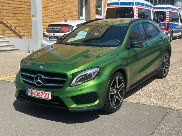 MERCEDES-BENZ GLA 200 AMG Night Paket