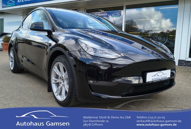 Tesla Model Y Long Range Dual AWD AHK/ALU/LEDER/PANO