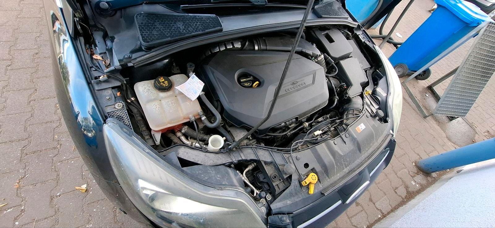 Ford Focus 2012 — photo 11