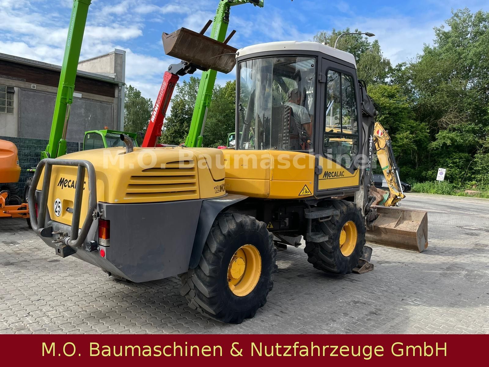 Fahrzeugabbildung MECALAC 12 MXT  / SW / VSA / 3x Schaufel /