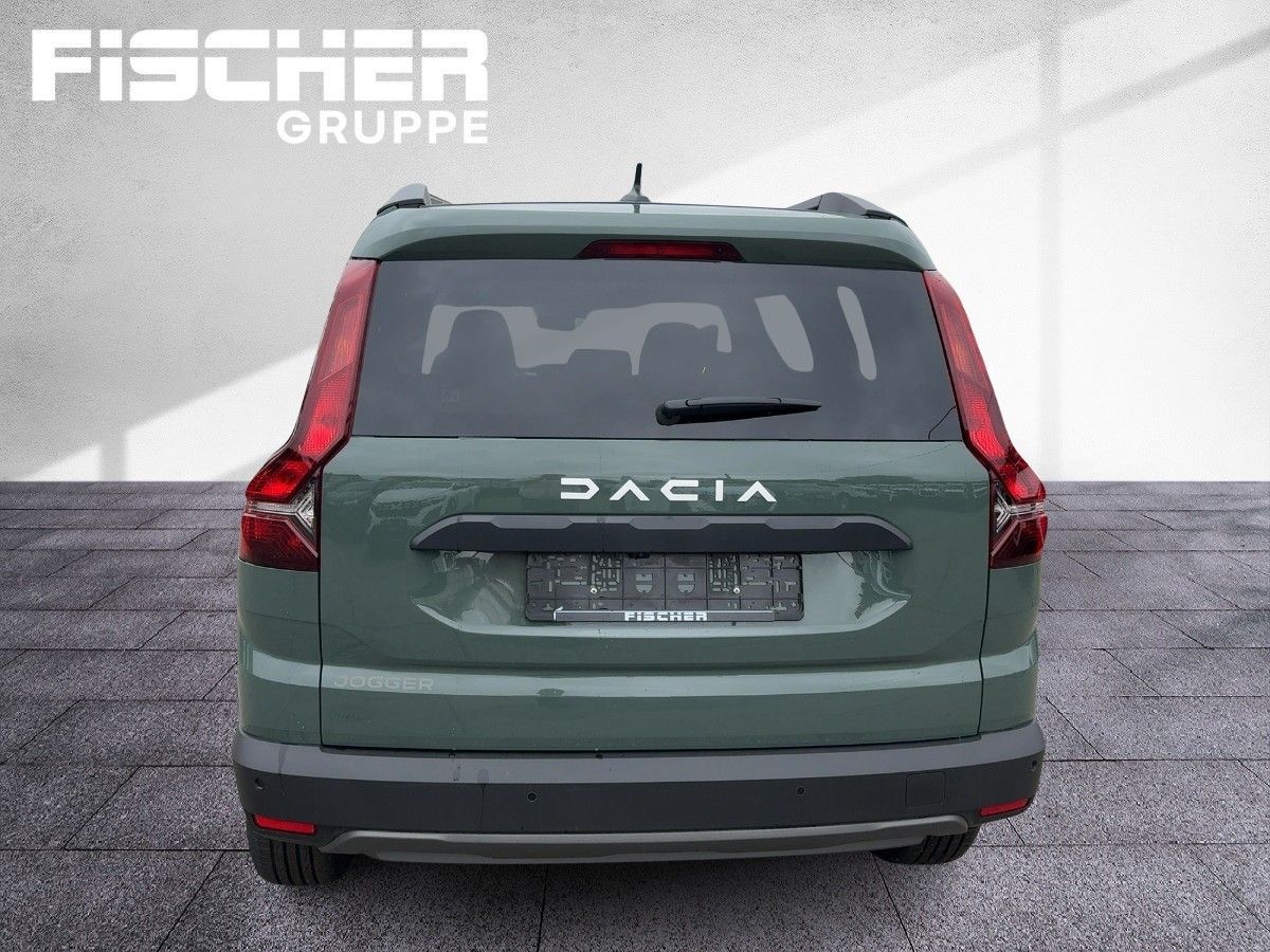 Fahrzeugabbildung Dacia Jogger Expression TCe 110 7-Sitzer SHZ Kamera