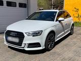 Audi A3 8V, 1.6 TDI s tronic, S line, TOP GEPFLEGT - Audi A3: V6