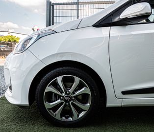 Fahrzeugabbildung Hyundai i10 Trend 1.HAND SHZ|LHZ|APPLE|ANDROID|