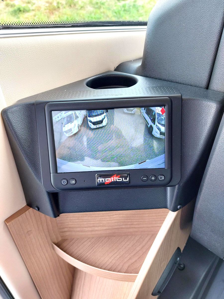 Fahrzeugabbildung Malibu I 460 KB LE comfort Automatik Markise