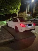 Mercedes-Benz C 63 AMG Mercedes-AMG|Ohne OPF| Deutsches KFZ - Mercedes-Benz C 63 AMG Gebrauchtwagen in Stuttgart