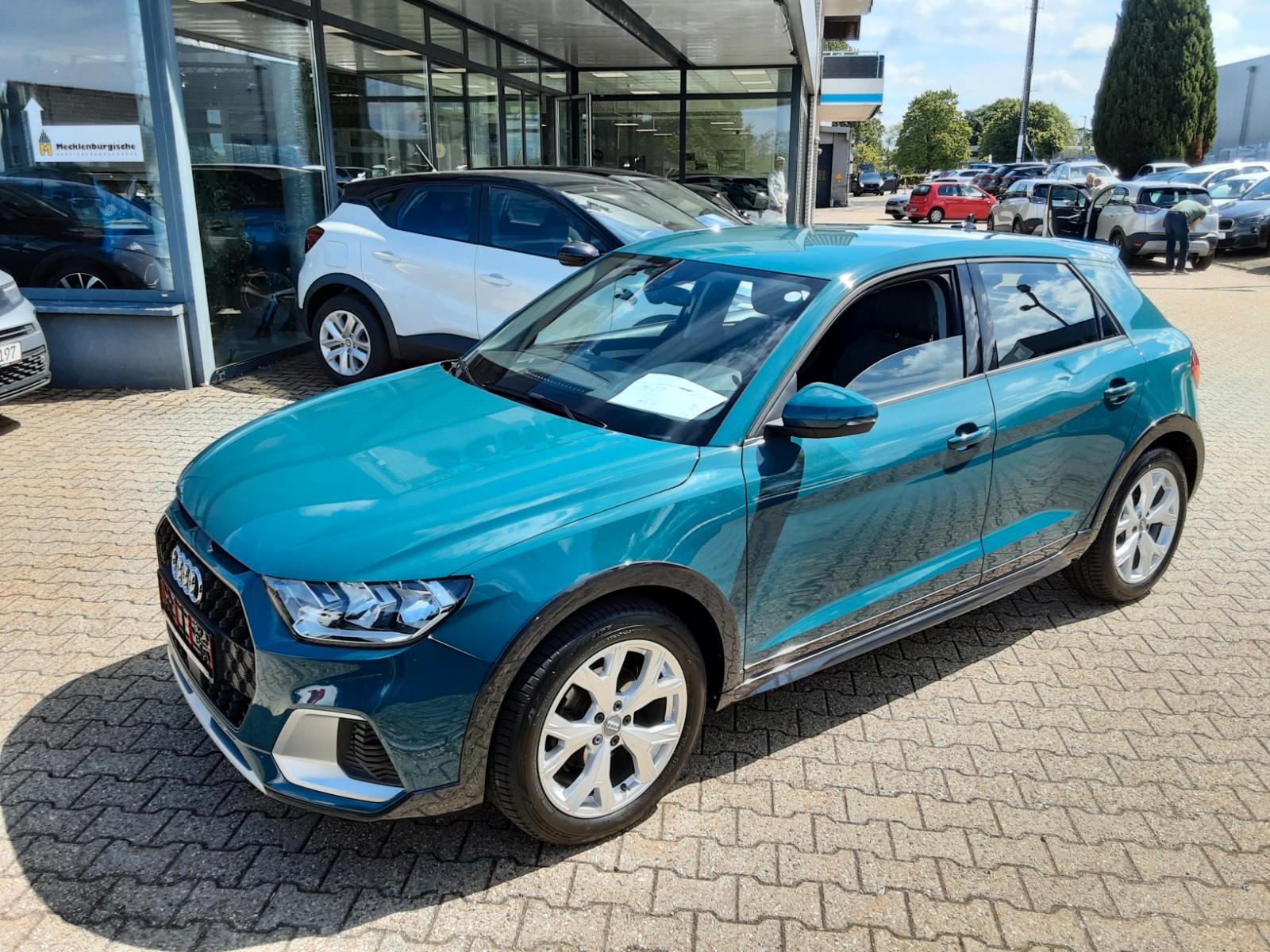 Audi A1 citycarver 30 TFSI basis Navi SH Klima PDC