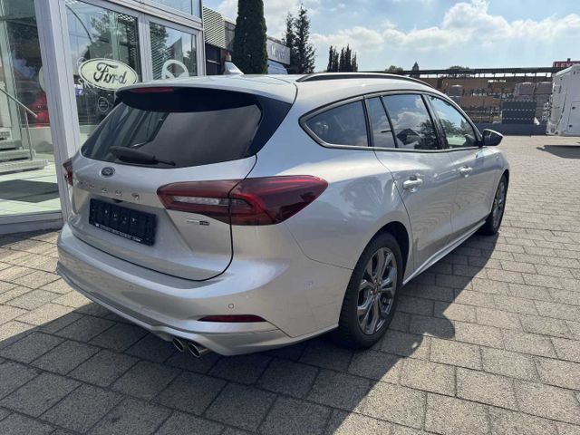 Ford Focus Turnier 1.0 EcoBoost ST-LINE X