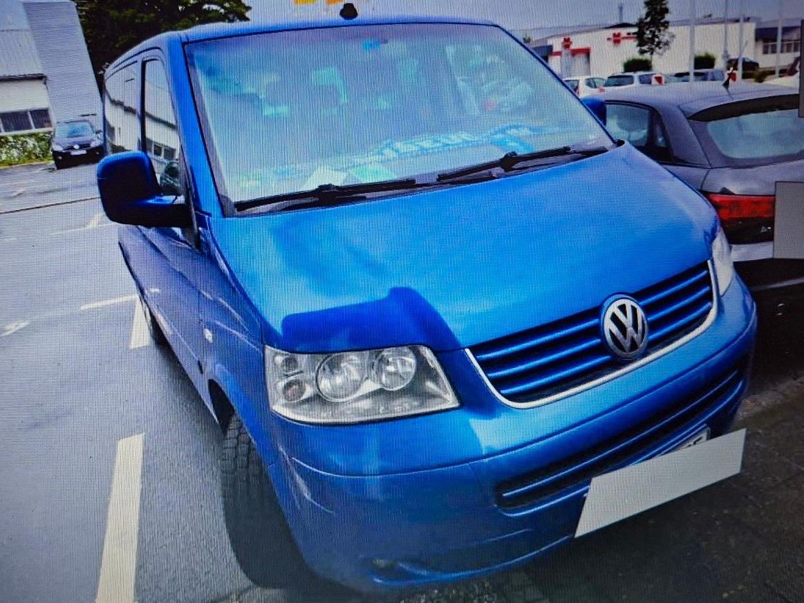 Volkswagen T5 Multivan AHK NAVI CAM Motor Teilüberholt