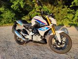BMW G310R erst 4.500 km weiß-blau-rot - BMW 500