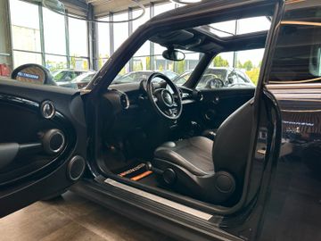 MYAUTOCENTER – Gebraucht- und Jahreswagen mit Werkstattservice in Pfaffenhofen MINI Cooper *XENON*PANO*TEMPO*KLIMAAUTOMATIK*