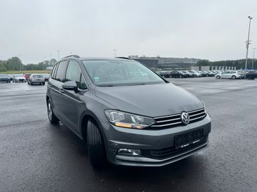 Volkswagen Touran - 4