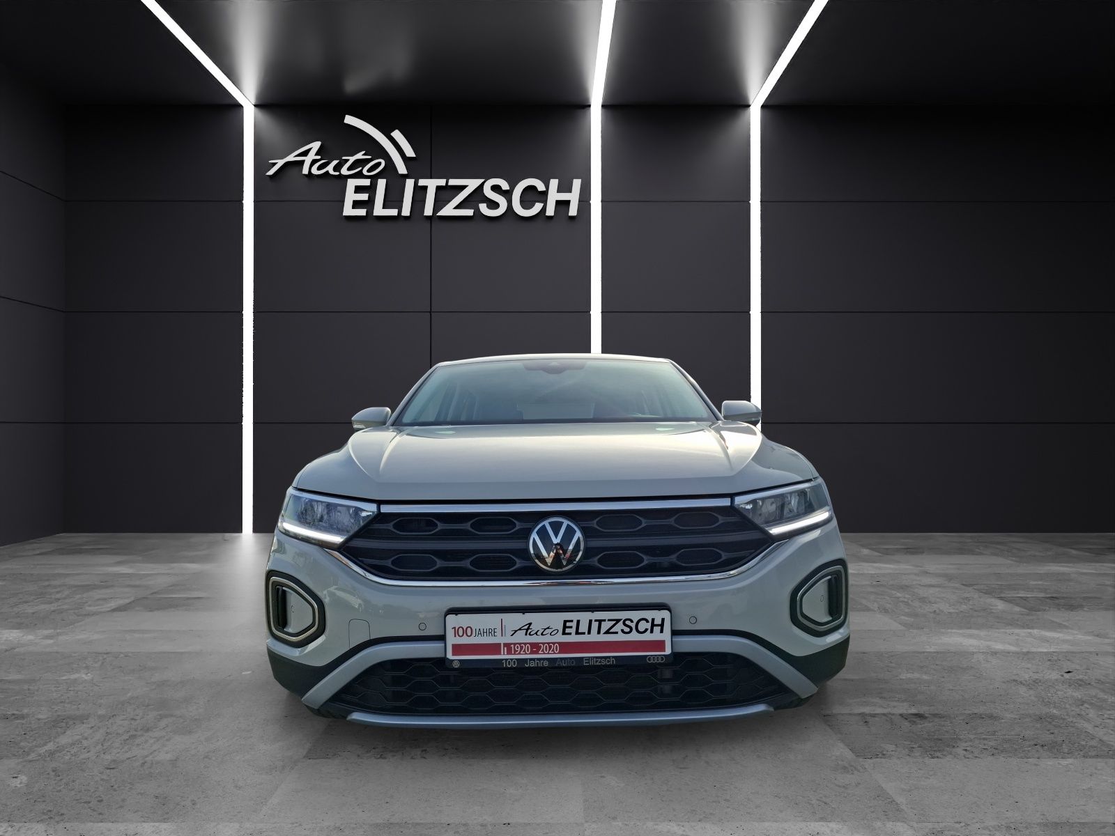 Fahrzeugabbildung Volkswagen T-Roc TSI LED AID Park-Assist SH