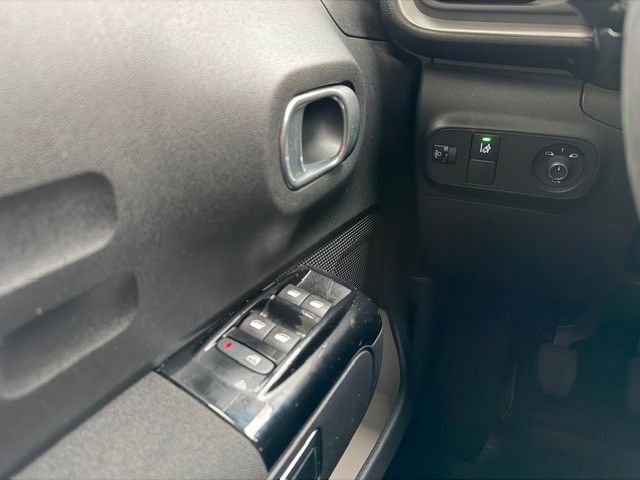 Fahrzeugabbildung Citroën C3 PureTech Shine 82PS PDC/Tempomat!