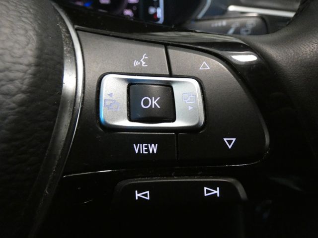 Tiguan 2.0 TDI IQ.DRIVE HUD AHK PANO SHZ ACC LED
