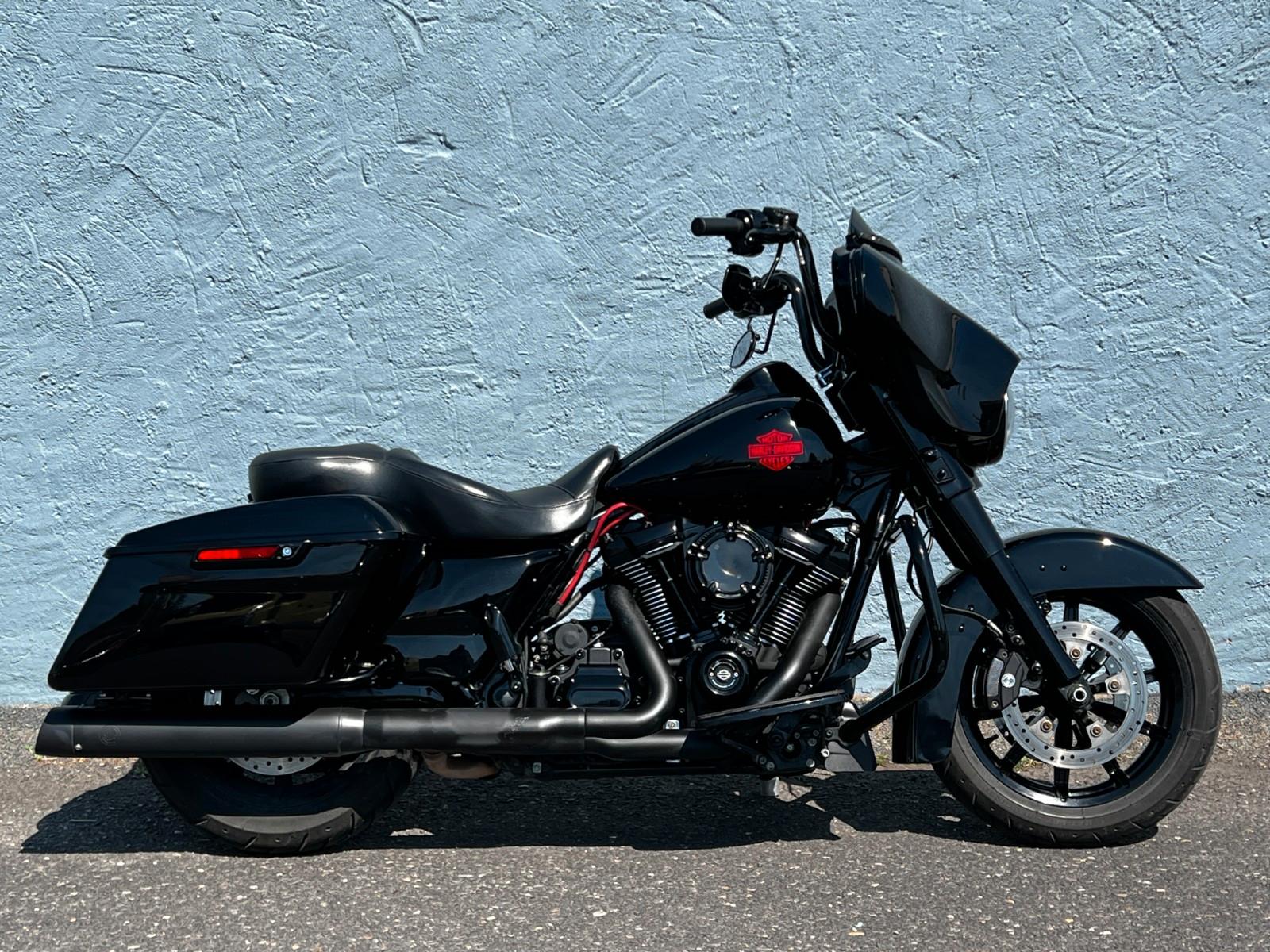 Harley-Davidson E STREET GLIDE *KLAPPENAUSPUFF*LIEFERUNG MGL*