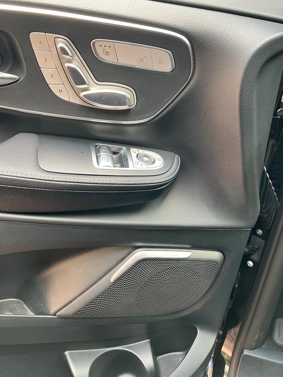 Mercedes-Benz V 250 d AMG Line Lang LED Night AHK 360°Kamera