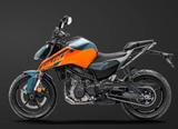 KTM 125 Duke orange 2024 - KTM VON 81 BIS 125 CCM