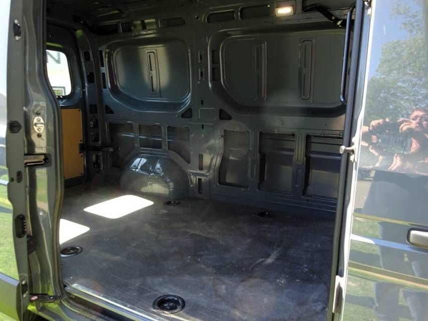 Fahrzeugabbildung Nissan Interstar Kastenwagen Hochdach 3,5t L2H2 N-Conne