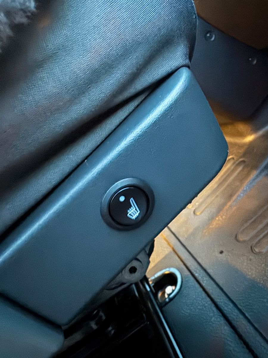 Fahrzeugabbildung Bürstner Delfin C 621 Limited - Garantie - Motorradbühne!