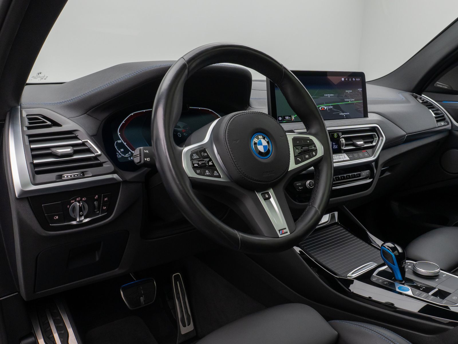 Fahrzeugabbildung BMW iX3 Impressive M Sport Panorama 360°HUD DAB H/K