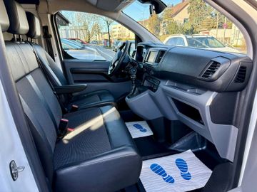 Opel Vivaro - 8