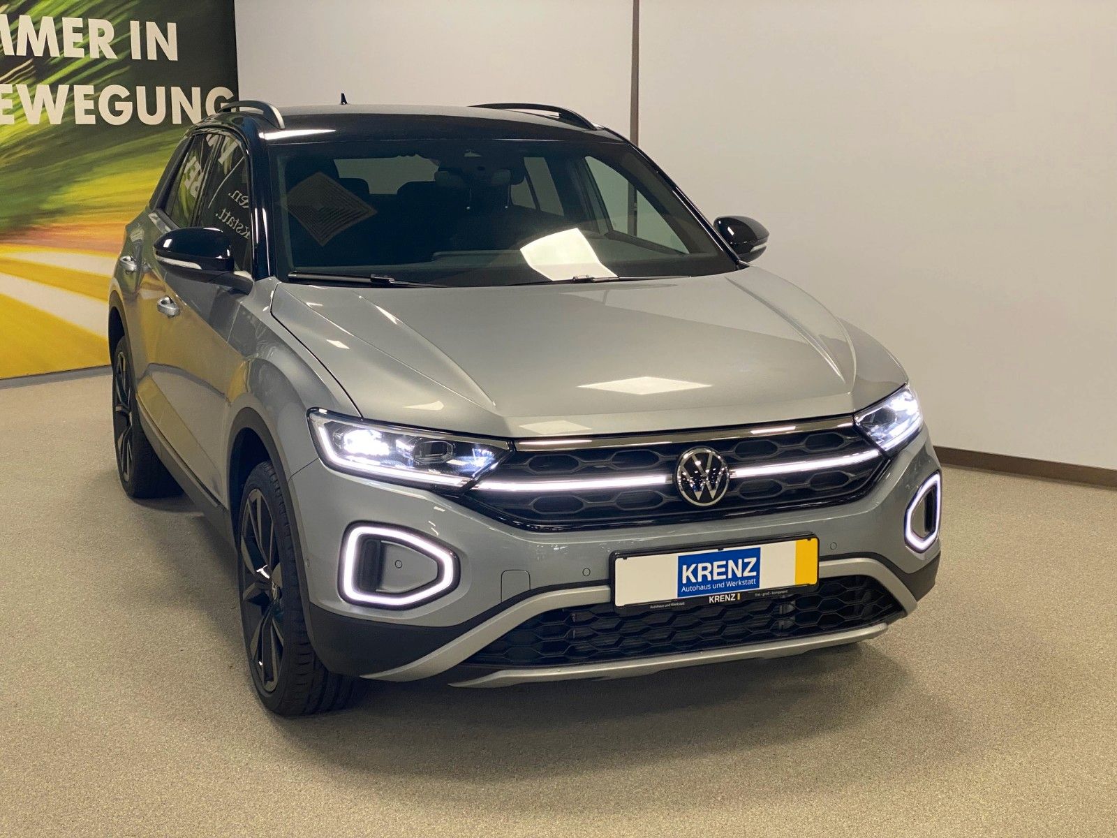 Fahrzeugabbildung Volkswagen T-Roc 1.5 TSI DSG Style+NAVI+MATRIX+Black Style+