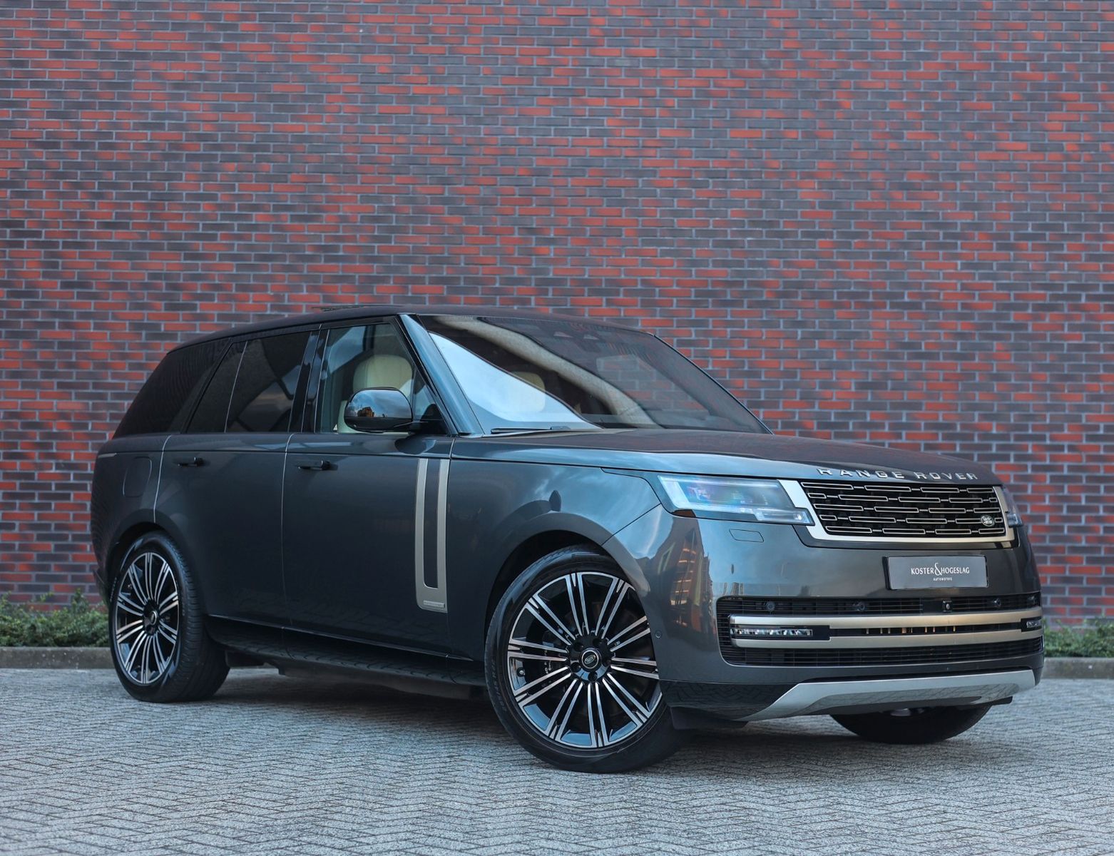 Land Rover Range Rover P510e Autobiography