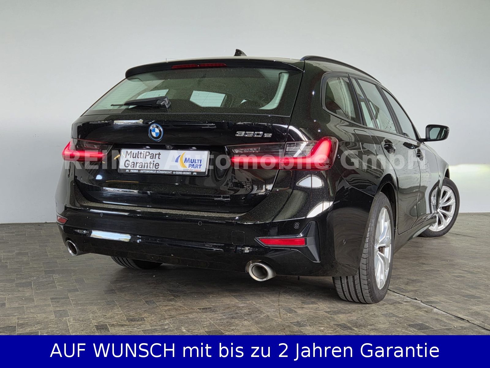 Fahrzeugabbildung BMW 330e Touring  Advantage, Laser, HUD, ACC