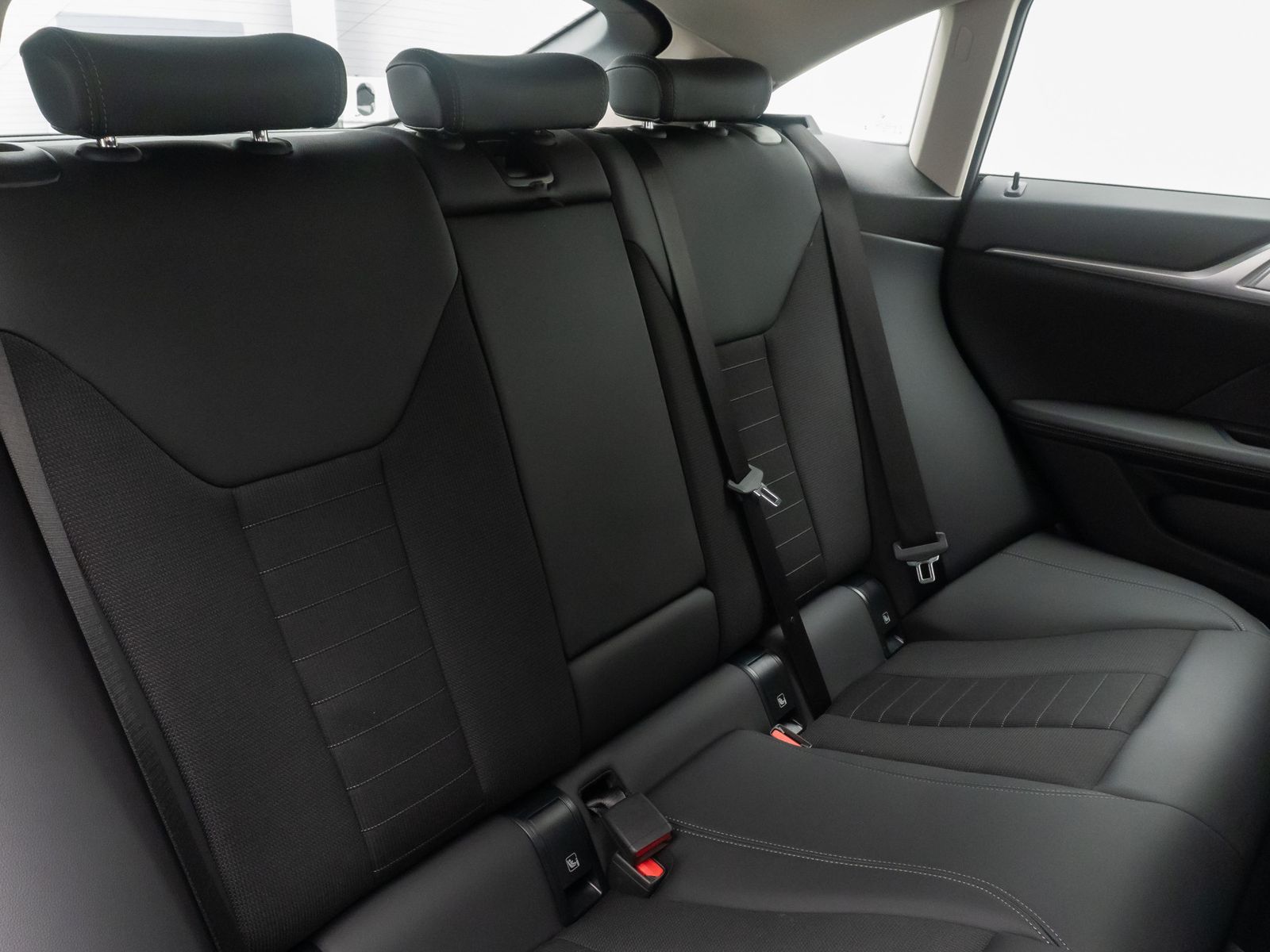 Fahrzeugabbildung BMW 420 Gran Coup&eacute; DAB Kamera Standheizung Sport