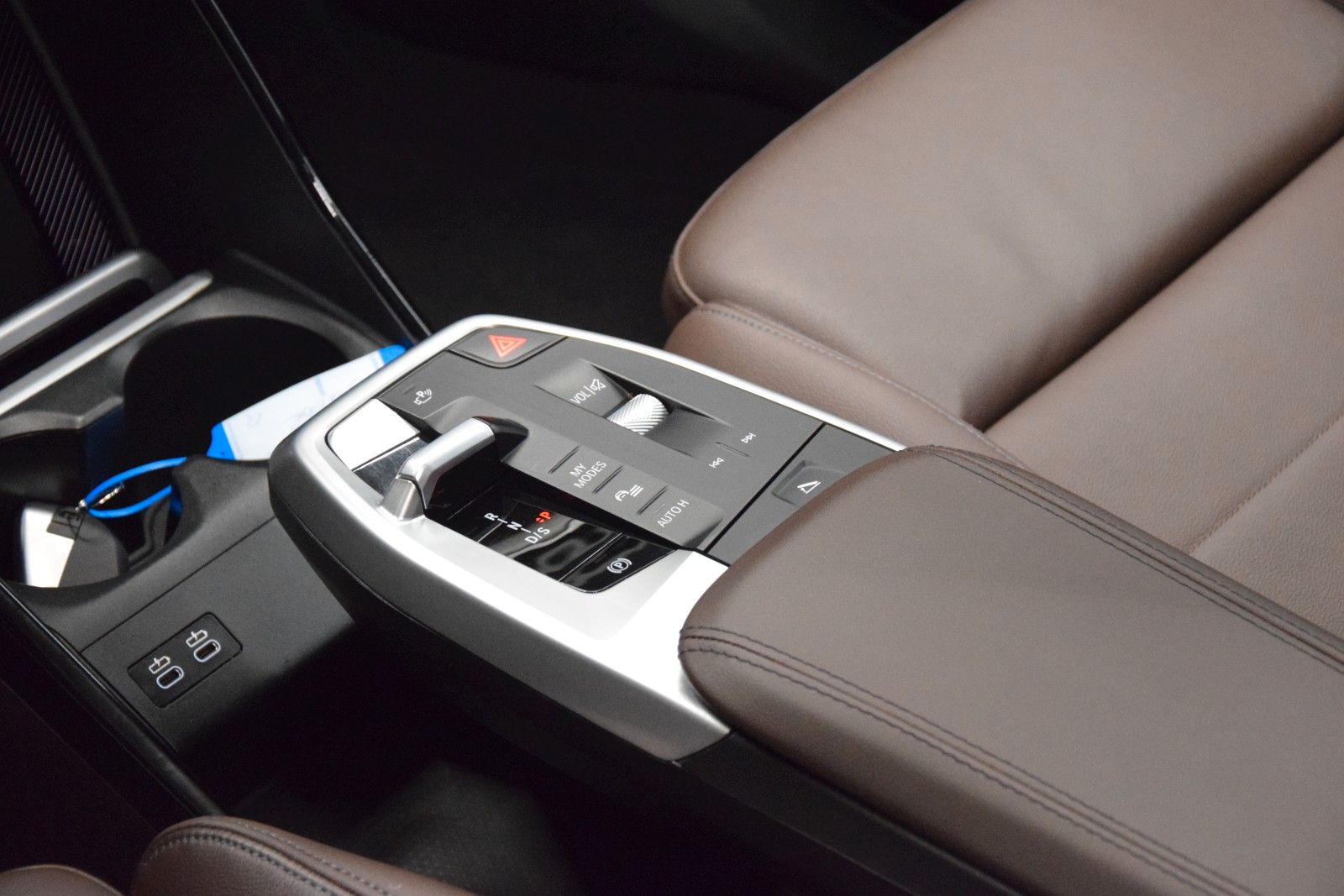 Fahrzeugabbildung BMW 218 i M Sport Leder Navi Pano. LED AHK DAB