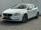 Volvo V40 Momentum Autom, Assistent, LED Scheinwerfer - Volvo: Kleinwagen