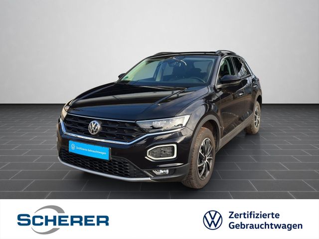 Volkswagen T-Roc Style 1.5 TSI DSG NAVI AHK LIGHT ASSIST SH