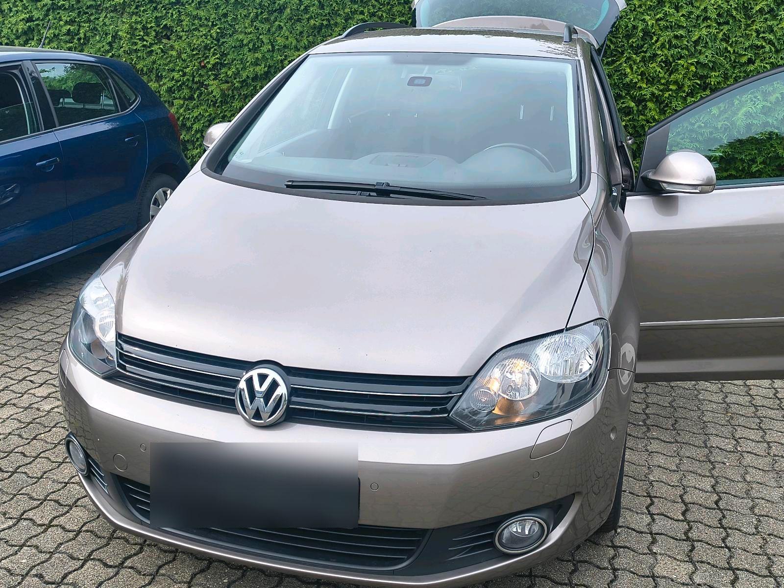 Volkswagen Golf Plus 2011 — rear view