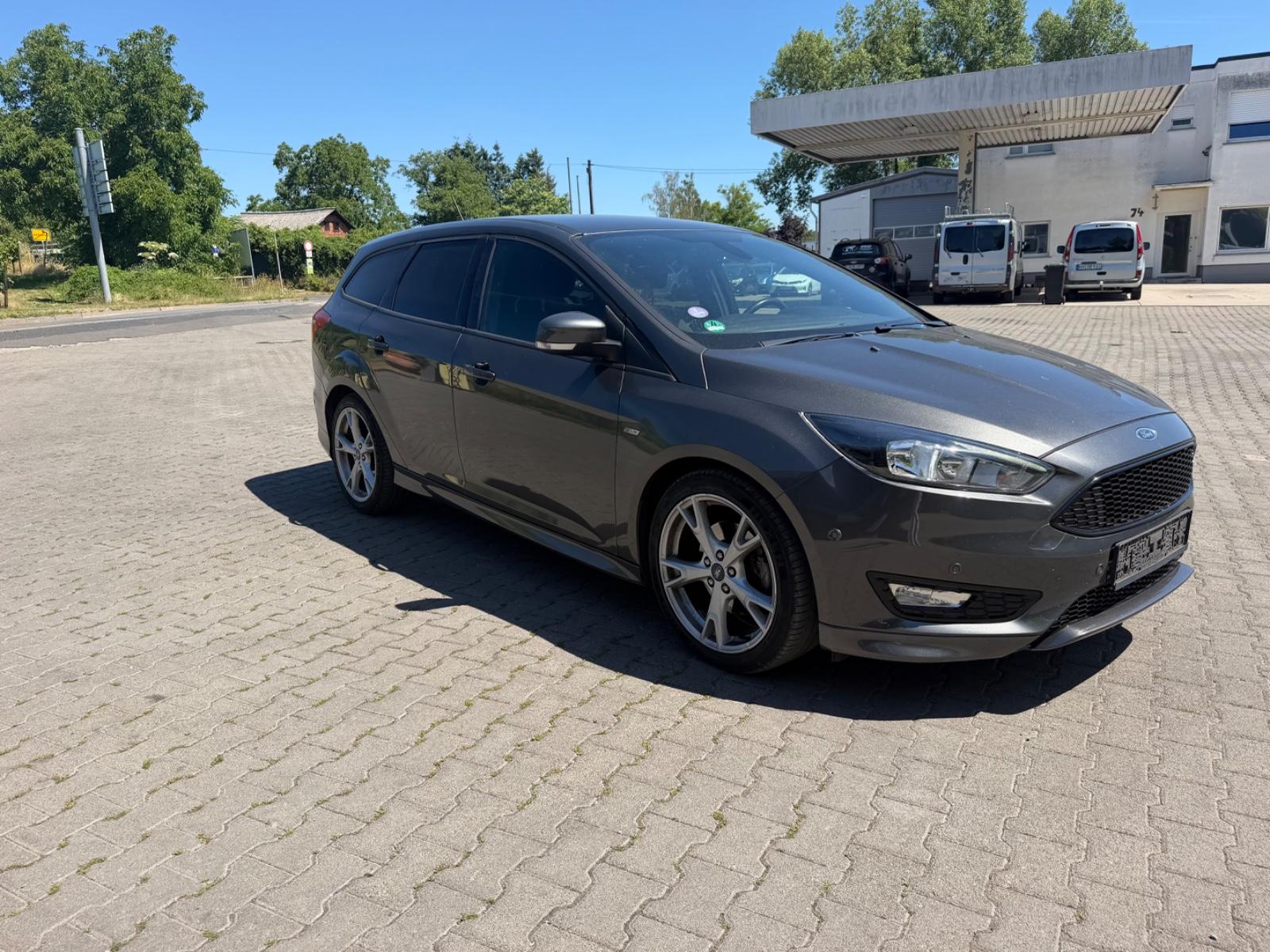 Ford Focus Turnier ST-Line