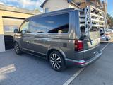 Volkswagen T6 California - Volkswagen T6 California mit Diesel-Antrieb: Grau